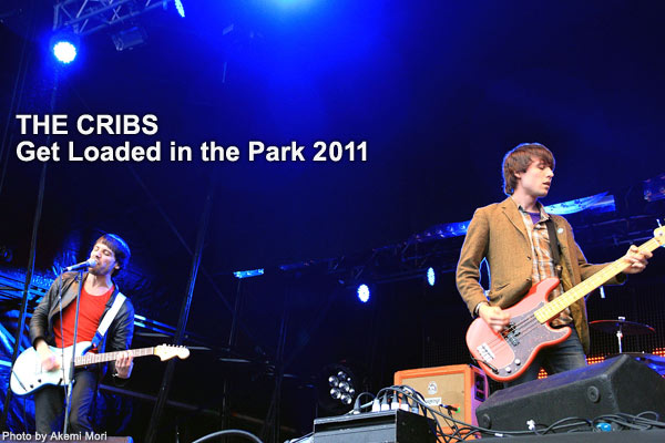 THE CRIBS｜Skream!LISTEN UP! -LIVE REPORT FROM U.K.-
