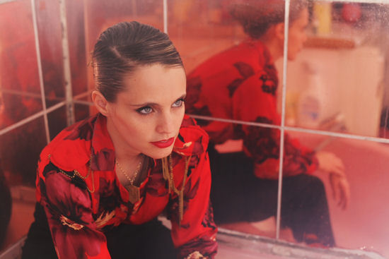 ANNA CALVI、東京での単独公演が決定