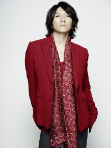 吉井和哉、年末の武道館ライヴを完全収録した3枚組ライヴDVD+CD急遽リリース決定！