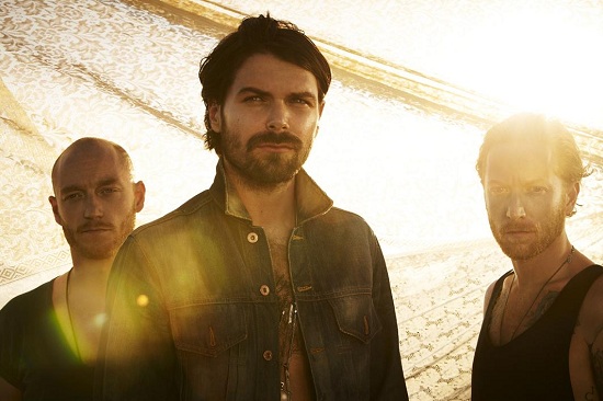 BIFFY CLYROのニュー・アルバム『Opposites』が全英初登場1位を獲得。自身の初週売上を更新