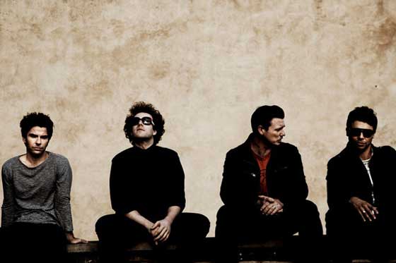 STEREOPHONICS、最新作『Graffiti On The Train』から「We Share The Same Sun」MV公開