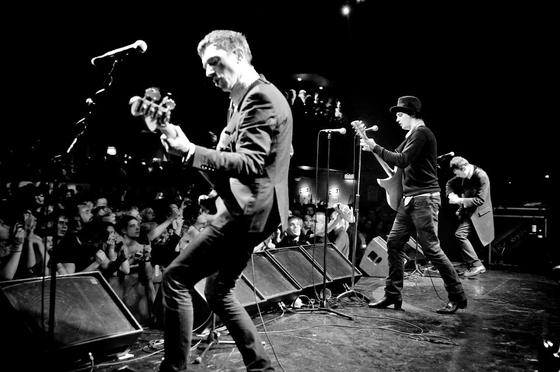 BABYSHAMBLES、最新作『Sequel To The Prequel』をワーナーミュージック・ジャパンより9/4リリース