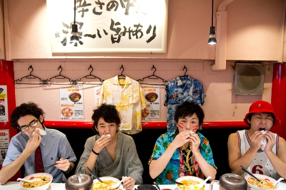 The SALOVERS、本日21時より初のUst配信決定。話題のMV「HOT HOT HOT!」の裏話＆ガチンコ卓球対決実施。配信後の深夜、MVのフル・バージョンをYouTubeに公開