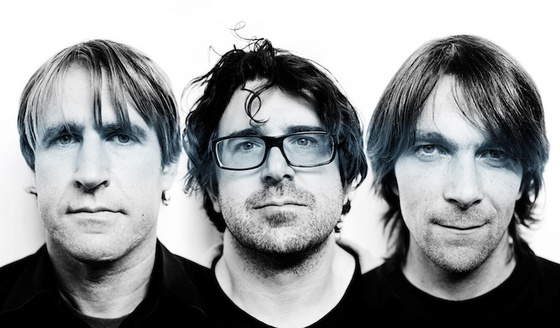 Lou Barlow率いるSEBADOH、14年ぶりの新作『Defend Yourself』の全曲試聴を開始。収録曲から「I Will」のMVを公開