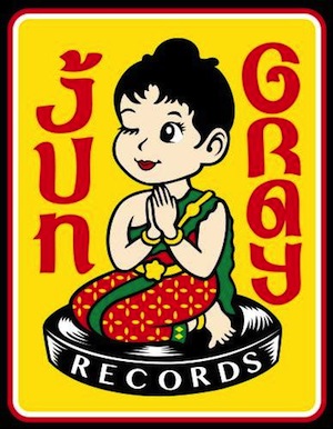 PIZZA OF DEATH内レーベル"Jun Gray Records"より12/18にリリースのFLiP、FOUR GET ME A NOTS、tricotら参加のコンピ『And Your Birds Can Sing』のトレーラー映像公開