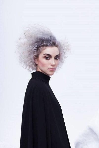 USインディ界の歌姫ST.VINCENT、2/24リリースのニュー・アルバム『St. Vincent』より「Digital Witness」の音源公開