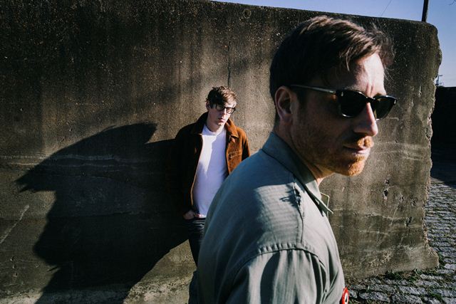 THE BLACK KEYS、グラミー賞3部門受賞作『El Camino』の収録曲「Gold on the Ceiling」が"GALAXY S5 カメラ篇"CMソングに決定