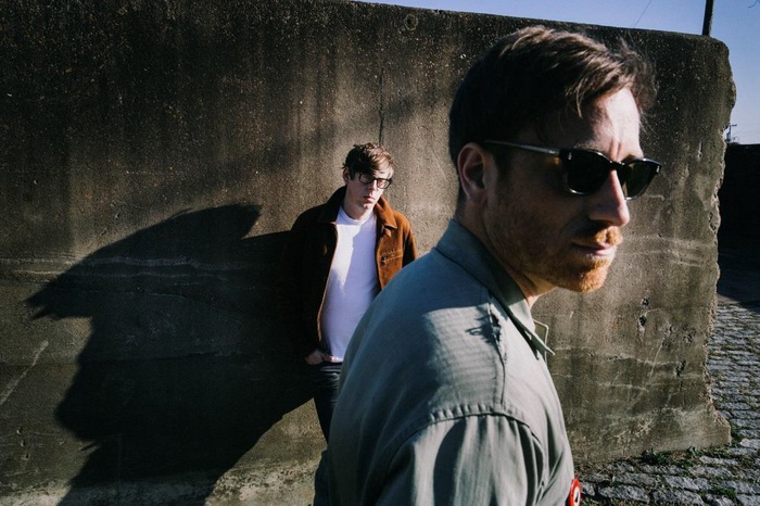 THE BLACK KEYS、米テレビ番組の収録用に撮影された「Fever」のパフォーマンス映像公開