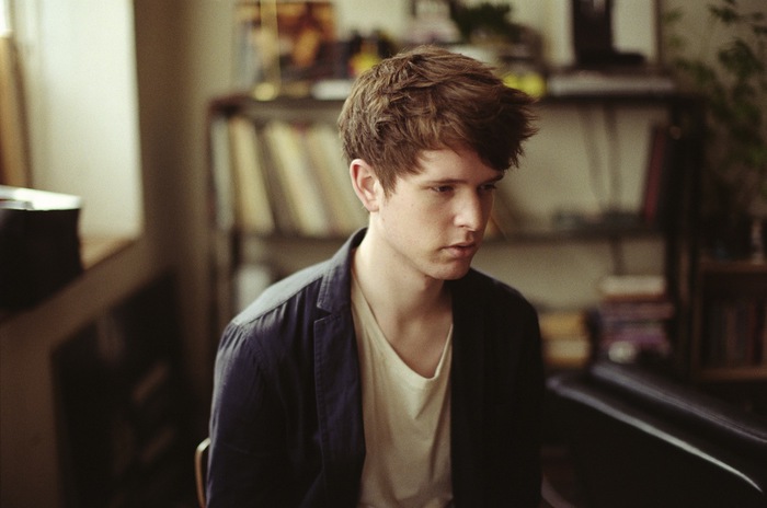 James Blake、ニュー・アルバムのタイトルは『Radio Silence』と発表