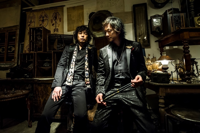 MANNISH BOYS(斉藤和義×中村達也)、昨年10/29に開催されたZepp Tokyo公演より 「LOVE&LOVE」 のライヴ映像公開