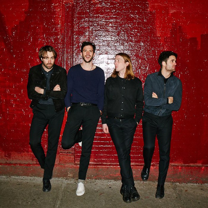 フジロックで来日するTHE VACCINES、3rdアルバム『English Graffiti』より「20/20」のMV公開