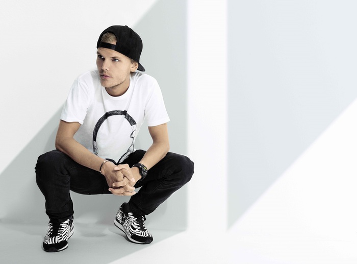 10月に来日公演を行うAVICII、リミックスEP『Waiting For Love (Remixes) 』の全曲フル試聴がスタート