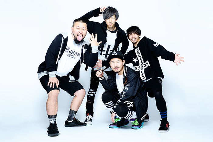 Rhythmic Toy World、12/9リリースの2ndシングル『輝きだす』のジャケット公開。来年1月より開催するツアー"俺らに触れたら溶けちゃうぜツアー"のスケジュール発表