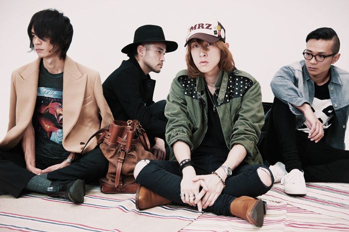 The Mirraz、来年2/10にニュー・アルバム『しるぶぷれっ！！！』リリース＆全国ツアー開催決定。収録曲「なぁなぁなぁ」が起用されたテレ東アニメ"闇芝居 第3期"のCM公開