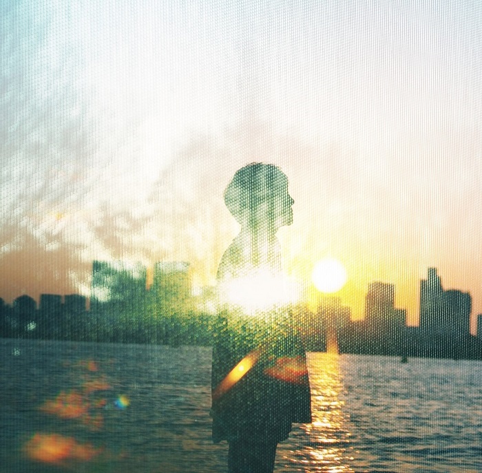 フォークトロニカの新星 [.que]、主宰レーベル"embrace"より5/12に第1弾配信シングル『Farewell / Sink』リリース決定。岩田真知（aquarifa）らも参加