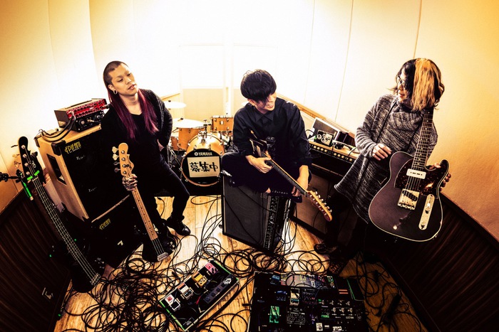 ホロ、6/16に下北沢LIVEHOLICにて行われるオープン1周年記念イベント"LIVEHOLIC 1st Anniversary series"に出演決定