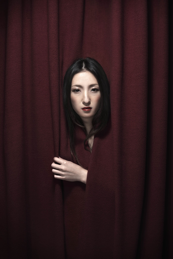 ピアノ弾き語りアーティスト 日食なつこ、9月より初の全国カフェ・ライヴ・ワンマン・ツアー"遊泳喫茶"開催決定