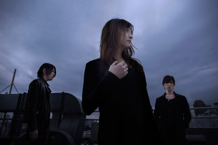 轟音サウンドを鳴らす紅一点3ピース 101A、12/7に池袋手刀にて主催イベント"flood floor [quad forest]"開催決定。ゲスト・アーティストも発表