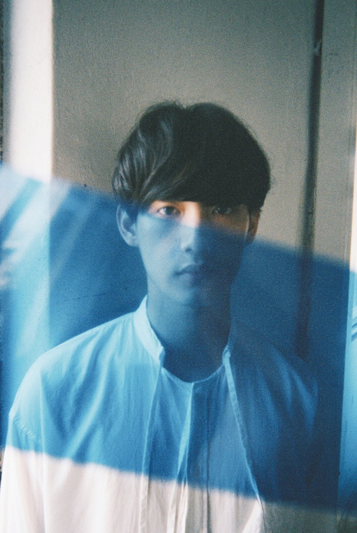 オルタナティヴR&Bの旗手 向井太一、11/29リリースの『BLUE』に"Galaxy Note8"CMソング追加収録が決定