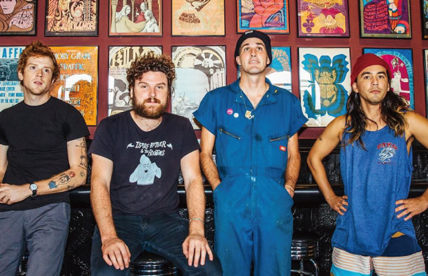 LA出身の4人組破天荒ガレージ・パンク・バンド FIDLAR、3年ぶりの新曲「Alcohol」音源公開
