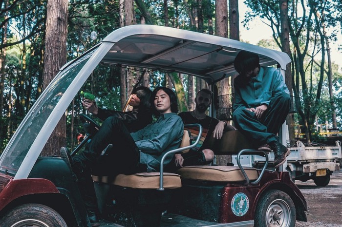 Newspeak、1stミニ・アルバム『Out Of The Shrinking Habitat』より「Lake」明日7/28から先行配信スタート