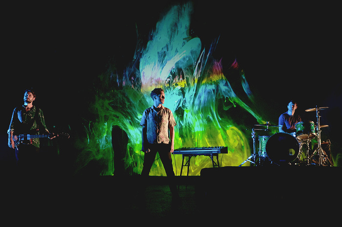 FRIENDLY FIRES、DISCLOSUREとの共同プロデュース曲「Heaven Let Me In」音源公開