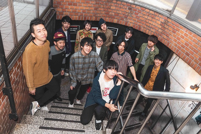 東京カランコロン×SAKANAMON×マカロニえんぴつ、コラボ曲「TALTOのレシピ」MV（Short Ver.）公開＆本日1/31東名阪ラジオ局にてオンエア。スプリット・シングル詳細発表も