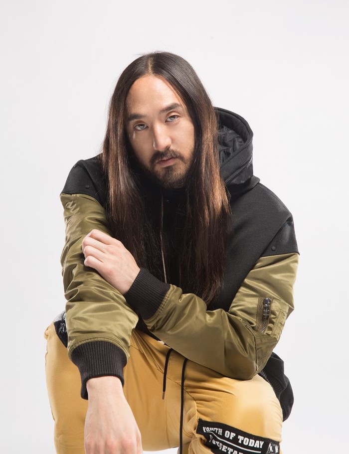 Steve Aoki、最新アルバム『Neon Future Part.3』よりBLINK-182ゲスト参加の「Why Are We So Broken」MV公開