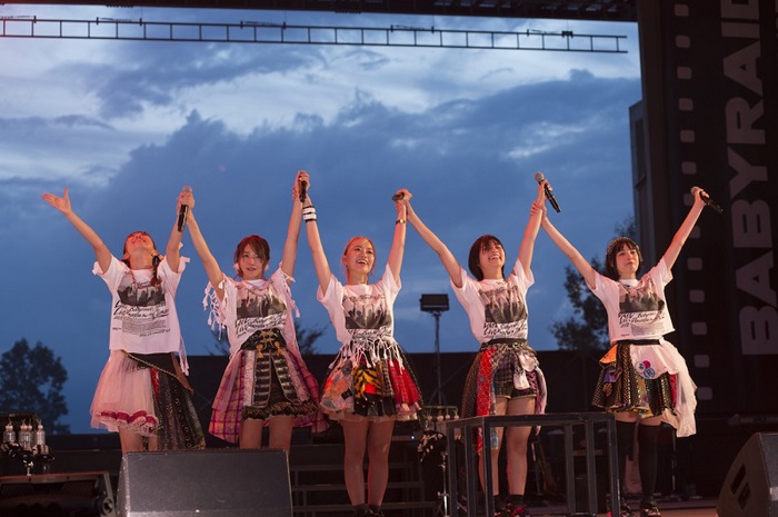 ベイビーレイズJAPAN、1年前に行われたラスト・ライヴでの「ベイビーレイズ」映像公開