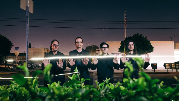 WEEZER、映画"アナと雪の女王2"サウンドトラック収録曲「Lost In The Woods」MV公開