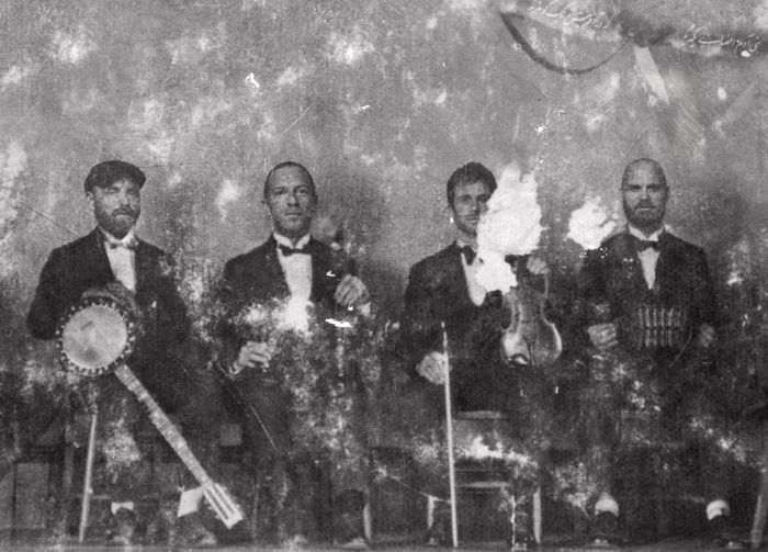 COLDPLAY、ニュー・アルバム表題曲「Everyday Life」MV公開