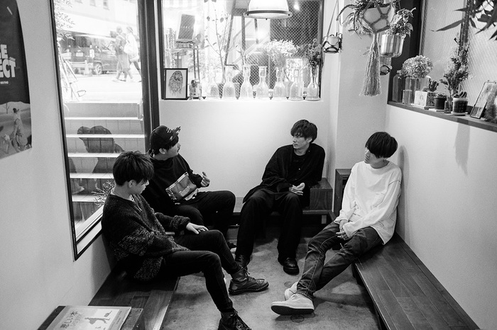 HOWL BE QUIET、竹縄航太（Vo/Gt/Piano）が話題曲「ラブフェチ」を生演奏YouTube配信