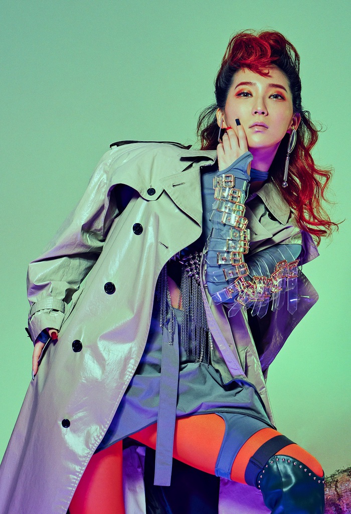 ファーストサマーウイカ、本日2/22配信リリースのソロ・デビュー曲「カメレオン」MVを20時プレミア公開。22時より阿部真央とコラボ・インスタライブも