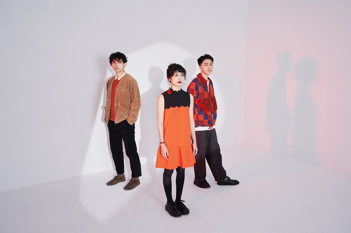 台湾の3ピース・バンド ELEPHANT GYM、4th EP『CRACK OF DAWN』の12インチ・アナログ盤レコードが日本限定盤として10/20リリース