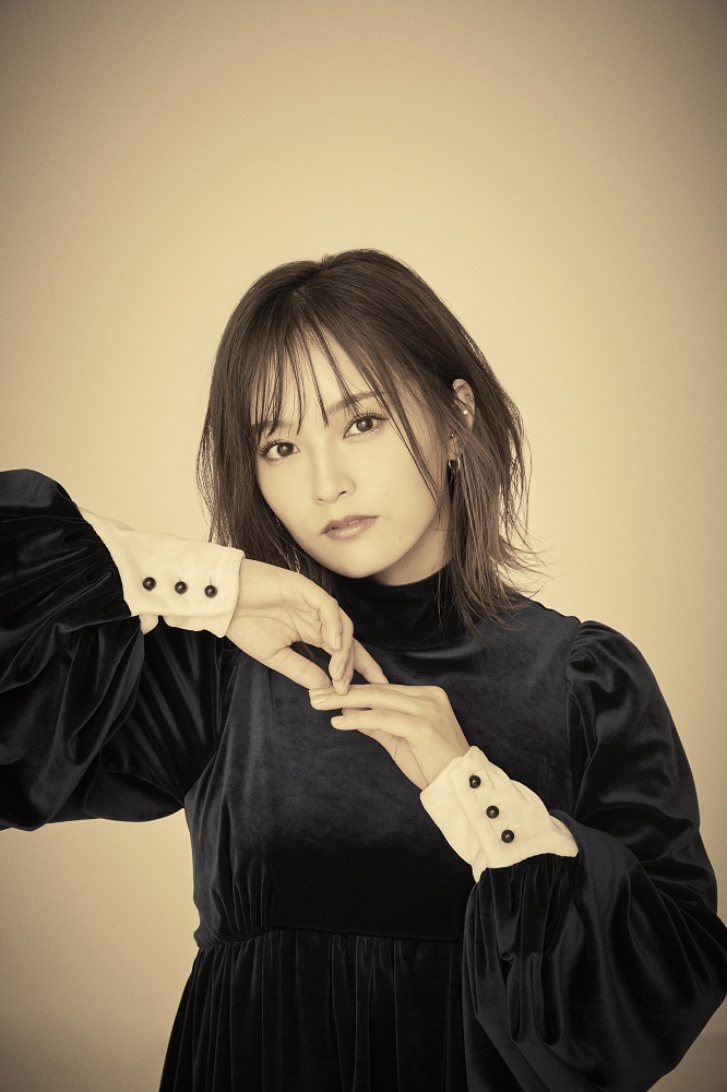 山本彩、新曲「あいまって。」10/27配信リリース決定。新アー写も公開