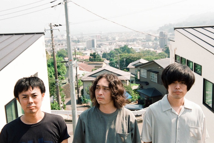 藍坊主、新曲「夏の金網」11/4配信スタート。写真家 岩倉しおり撮り下ろし写真使用したジャケ写公開。会場＆オフィシャルWEBストア限定CD販売も決定