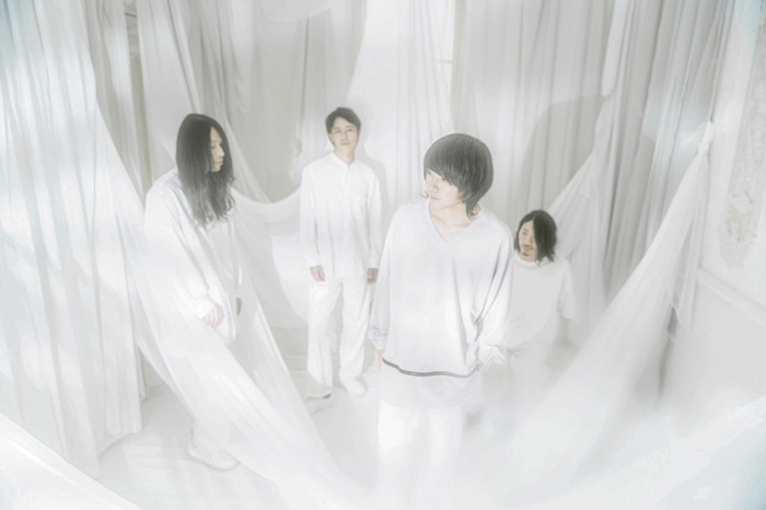 polly、3rdアルバム『Pray Pray Pray』リリース。収録曲「愛している」MV公開