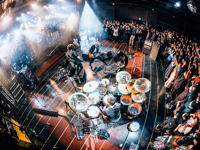 9mm Parabellum Bullet、4/9にYouTube Liveにてトーク番組"「カオスの百年」vol.12"生配信。3月のEX THEATER ROPPONGI公演を振り返り、最新情報も発表