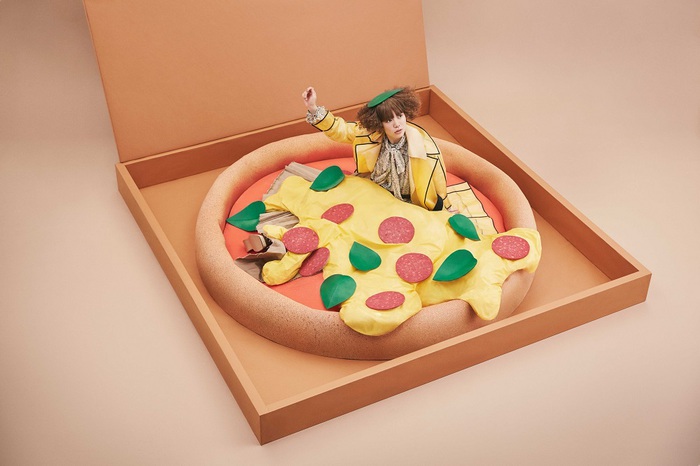 眉村ちあき、新曲「告白ステップス」MV完成。LINE LIVEオーディション・グランプリのふたりが織りなす"愛"をテーマにしたショート・ムービーに