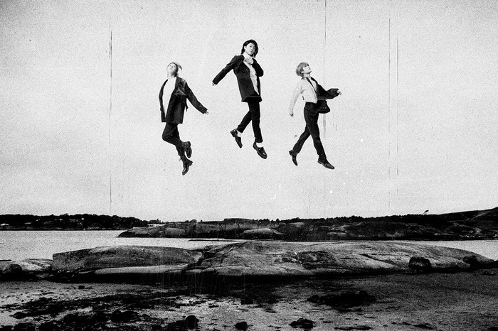 Mrs. GREEN APPLE、シングル『Soranji』をCDリリース前日の明日11/8より配信開始。0時半には"PARFA TUNE"コラボ・ソング「フロリジナル」MV公開