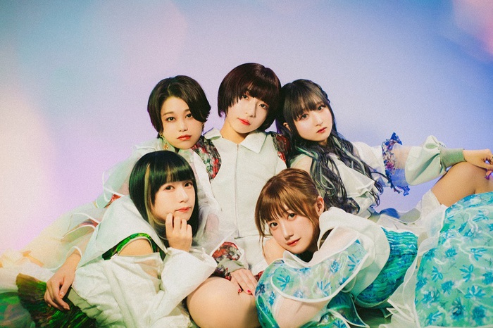 雨模様のソラリス、1stアルバム『amity』より「Invisible rain」MV公開。ワンマン・ライヴ"amity"来年2/26開催