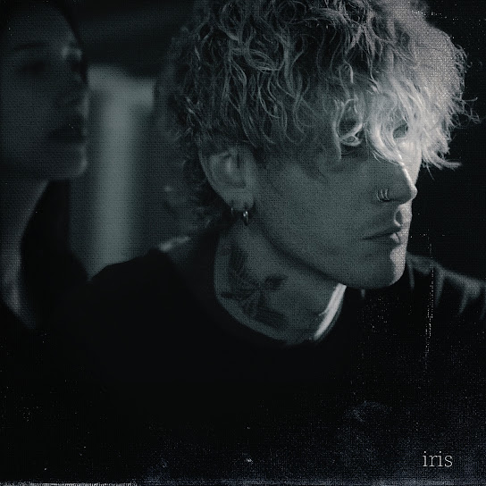 MACHINE GUN KELLY、フィーチャリングにJulia Wolf迎えGOO GOO DOLLS「Iris」をカバー。MV公開