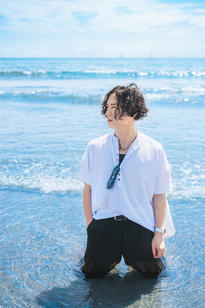 渡會将士、ニューEP『引力について』10/1リリース決定。ソロ活動最大規模のワンマン・ライヴ来年3月開催
