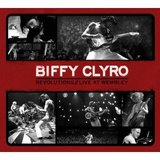BIFFY CLYRO、6月リリースのライヴ盤収録の映像の一部を公開！