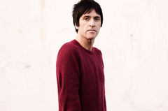 UKロックのカリスマ・ギタリストJohnny Marr、キャリア初のソロ・アルバムをリリース