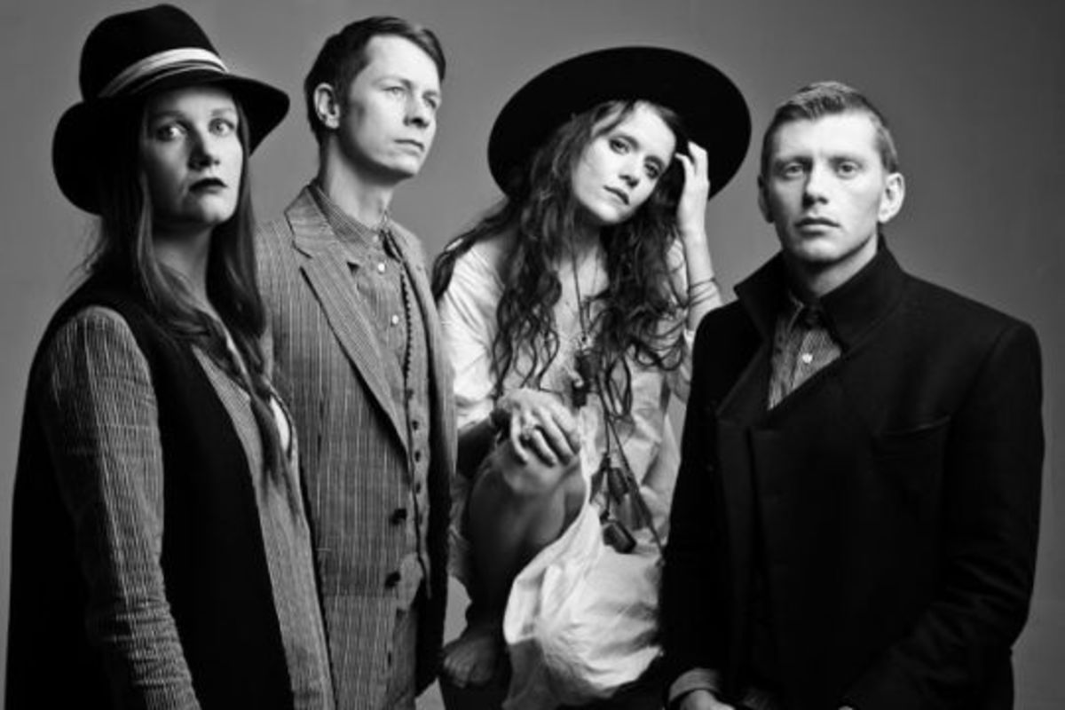 39 割引ブラウン系大人も着やすいシンプルファッション レア 北欧アイスランド Mum Jonsi Sigurros アート作品 絵画 タペストリ おもちゃ ホビー グッズブラウン系 Aci Md