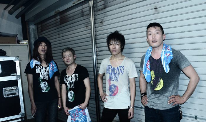 LUNKHEAD、2/9開催の自主企画イベントにDIRTY OLD MENとasobiusの出演が決定！"メメントモリ"ツアー・ファイナル後に撮影された最新アー写も公開