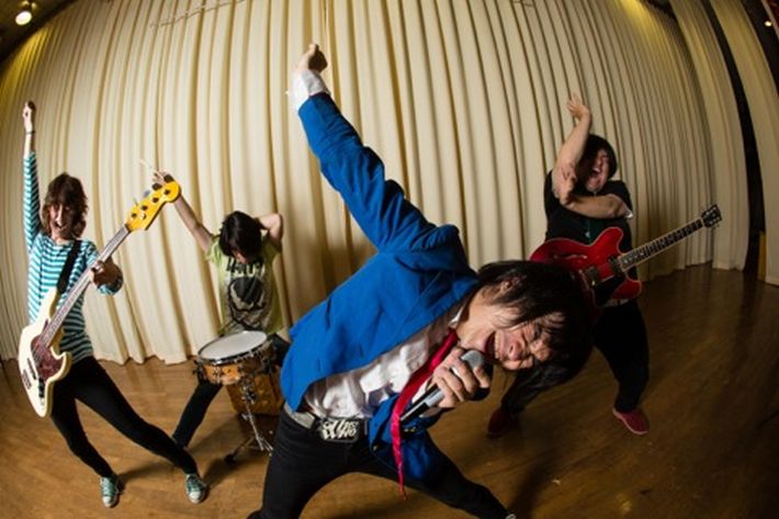 THE 抱きしめるズ、来年2/5にニュー・アルバム『今日から俺は！』のリリースが決定。収録曲「今日から俺は！」の最新MV＆ジャケ写公開