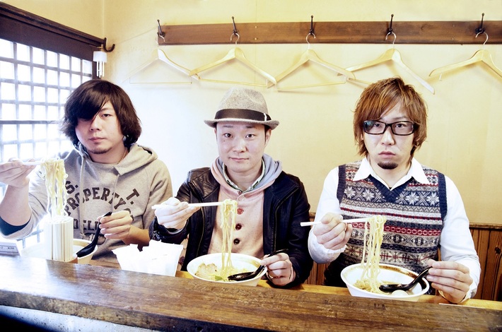 秀吉、3/2に川崎CLUB CITTA'にて開催される"DUBAI9×tieemo"に出演決定。本日よりチケット一般販売スタート