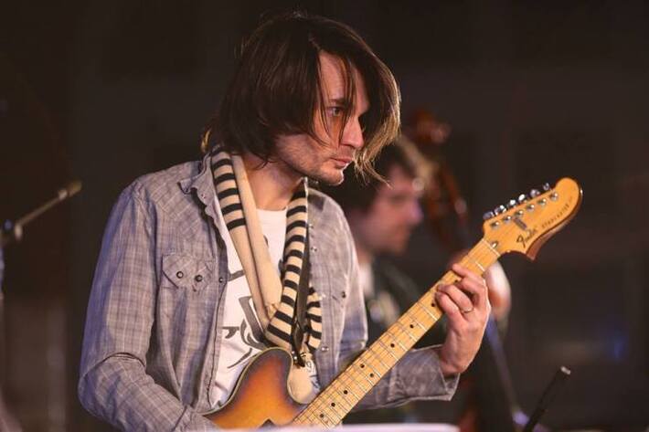 RADIOHEADのJonny Greenwood、新曲「Loop」のライヴ映像公開